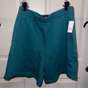 GAP green sweatshorts